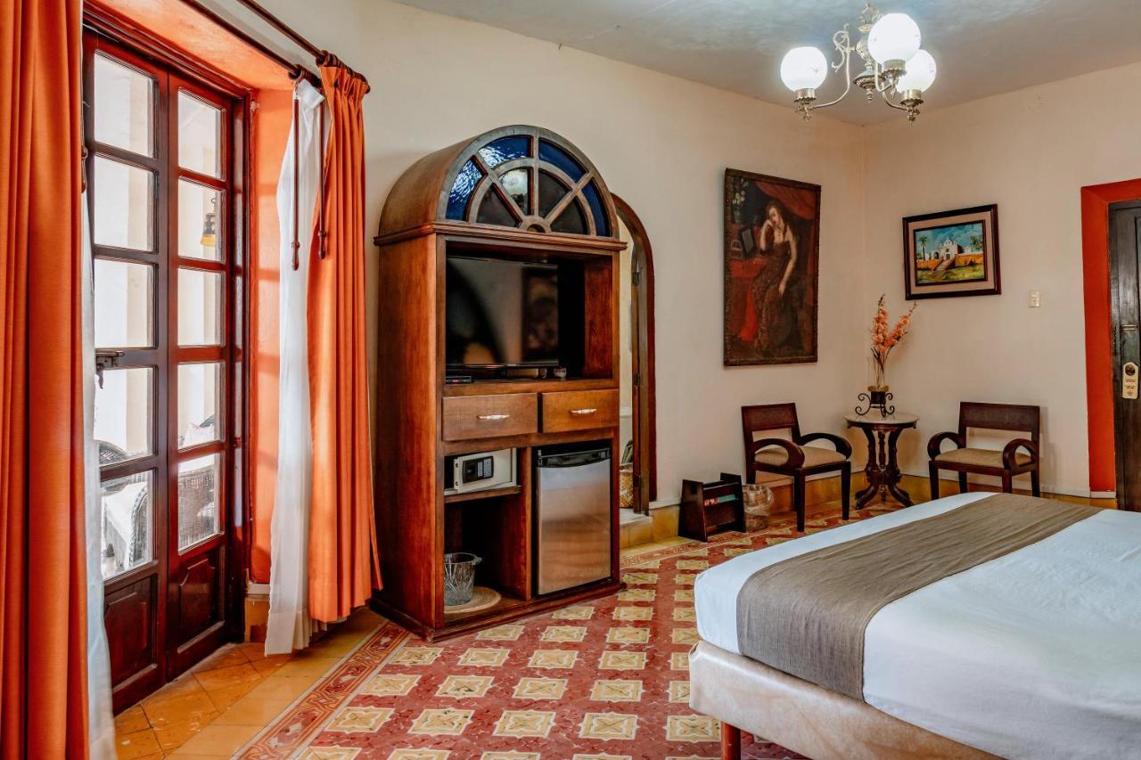 Hotel Casa del Balam Mérida Exterior foto A room at the hotel