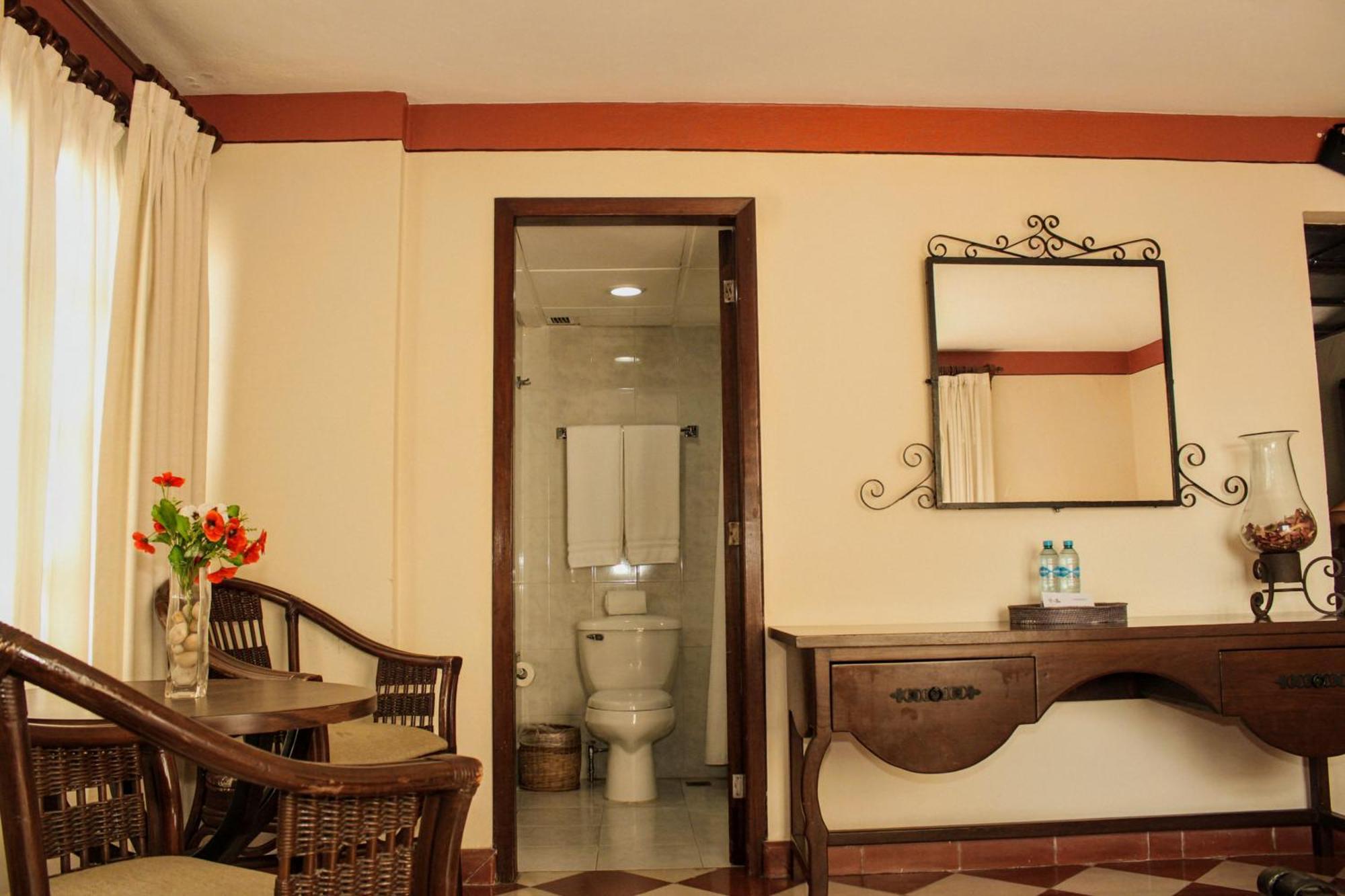 Hotel Casa del Balam Mérida Exterior foto A room at the hotel