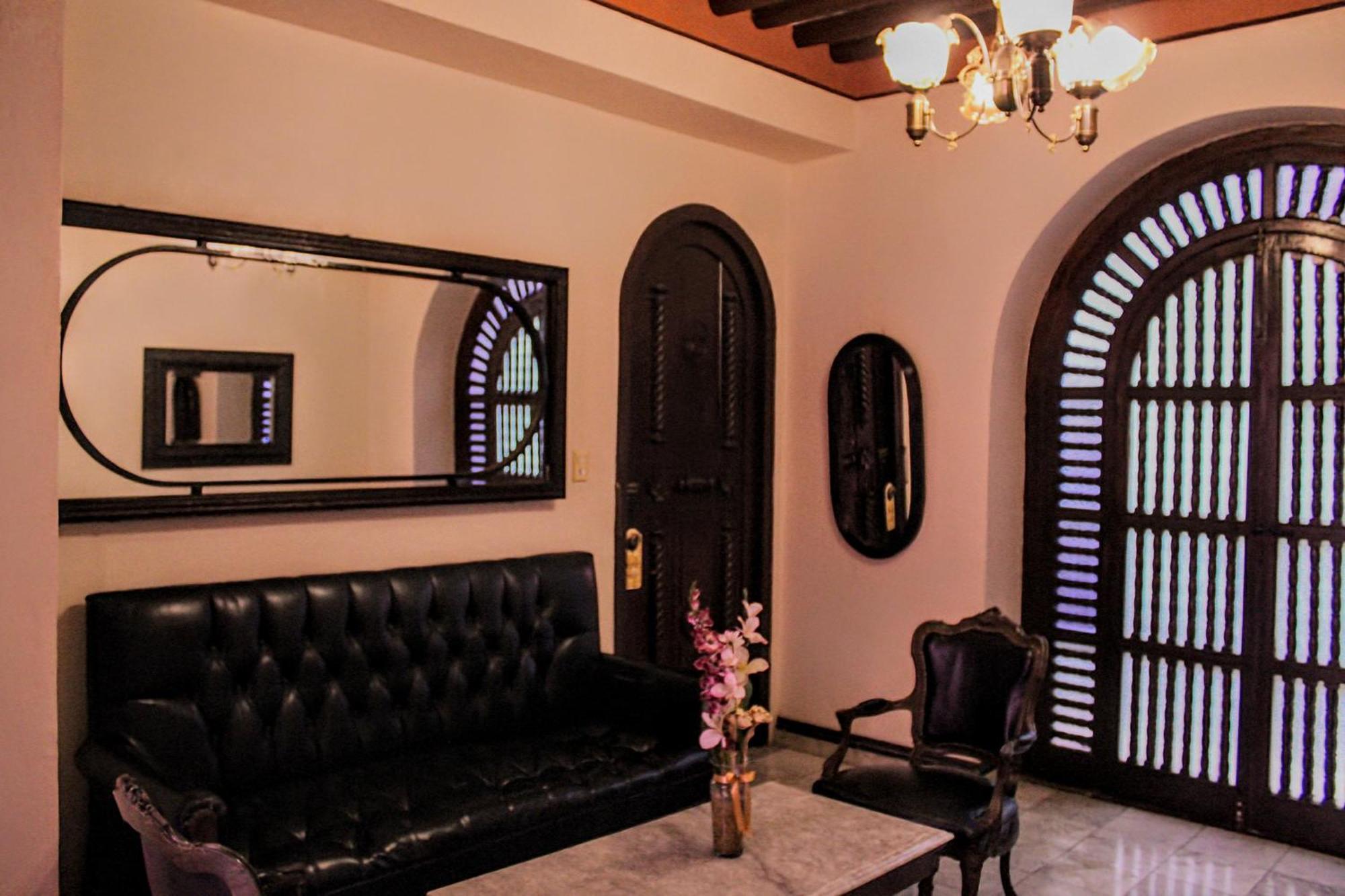 Hotel Casa del Balam Mérida Exterior foto The lobby of the hotel